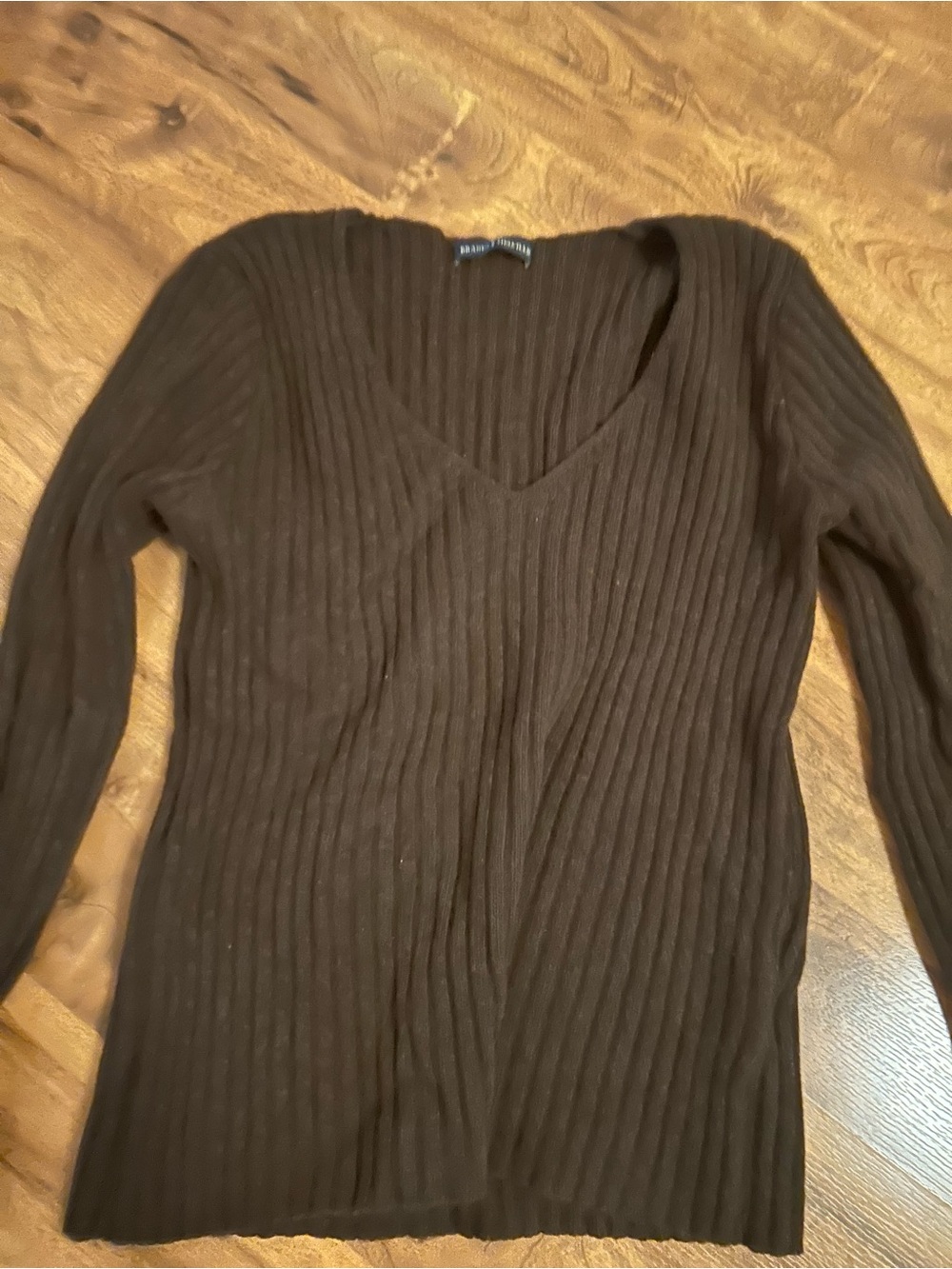 Brandy Melville Wool V-Neck Ribbed Women's Sweater - Brown